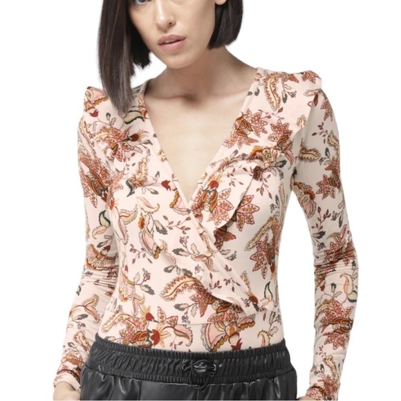 Forever 21 Tops - Forever 21 Women's Bodysuit Top Deep V-neck ruffles Peach Floral Small